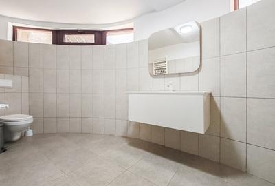 Casă individuală cu 7 camere cu Canalizare în Eforie Nord - 15