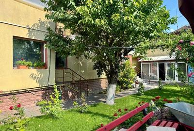 Vanzare Afacere Activa - Hotel - 4 Nivele 750 mp - 1