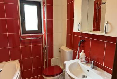 Apartament cu 3 camere semidecomandat, mobilat în Hipodrom 3 - 7