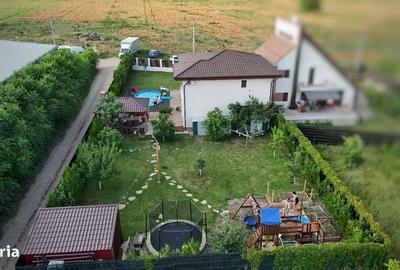 Casă cu 4 camere în Odăile - 16