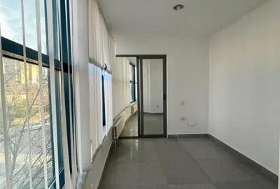 Spațiu comercial, de 230 mp, în Piața Veche - 7