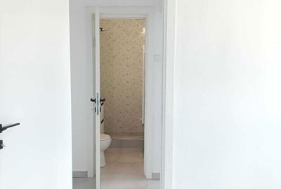 Apartament cu 2 camere semidecomandat în Florilor - 1