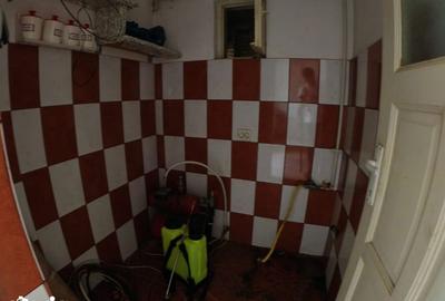 Casă cu 3 camere cu Teren 1350 Mp în Central - 12