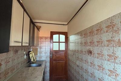 Apartament cu 2 camere semidecomandat în Lehliu - 9