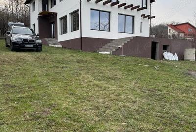 Casă cu 6 camere în Breaza de Sus - 2