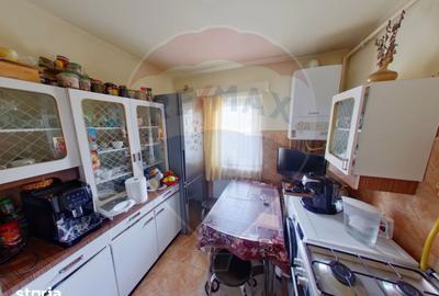 Apartament cu 2 camere decomandat în Central - 1