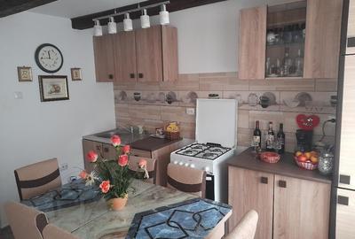 Vand casa renovata - 3