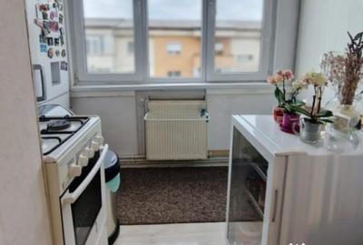 Apartament cu 2 camere decomandat în Hotvon - 1