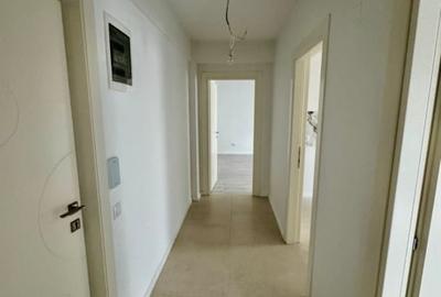 Apartament cu 2 camere decomandat în Baza 3 - 4