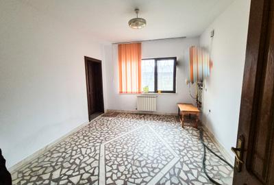 Casă individuală cu 12 camere cu Teren 265 Mp în Nord - 7