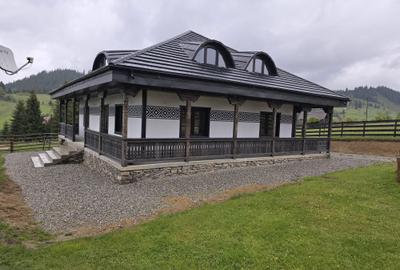 Casă cu 4 camere în Ortoaia - 4