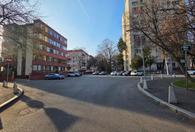 Apartament cu 2 camere decomandat, mobilat în Alexandru Obregia - 15