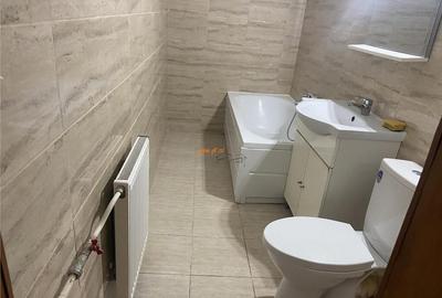Apartamenr 2 camere , zona Inspectoratul Scolar , 54 mp , de - 3