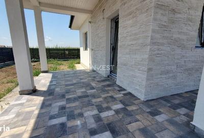 Casă cu 3 camere cu Teren 400 Mp în Miroslava - 2