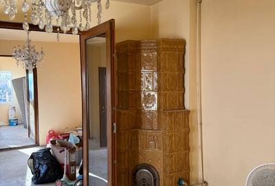 Casă cu 7 camere cu Teren 490 Mp în Central - 13