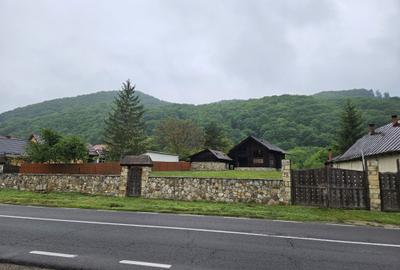 Casă cu 3 camere în Onești - 7