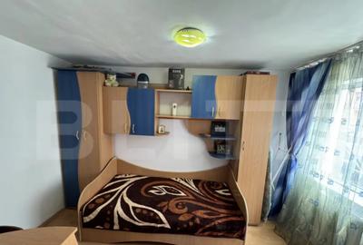 Apartament cu 3 camere semidecomandat în 9 Mai - 4