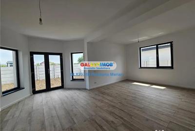 Casă cu 4 camere cu Teren 400 Mp în Domnești - 1