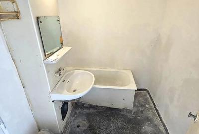 Apartament 3 camere decomandat | Micro 17 | Strada Vasile Lupu - 3