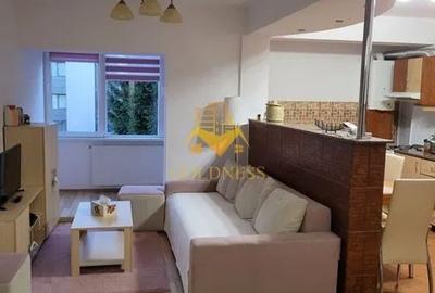 Apartament cu 3 camere semidecomandat, mobilat în Bună Ziua