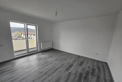 Vanzare apartament 2 camere, 62 mp, bloc *NOU*, ?i?e?ti - 8