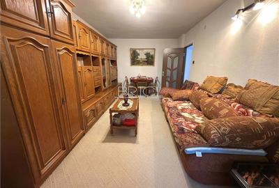 Apartament cu 3 camere decomandat în Răcădău - 4