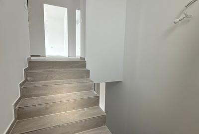 Casă individuală cu 5 camere cu Canalizare în Central - 5