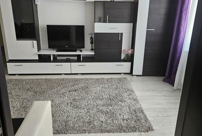 Apartament cu 2 camere semidecomandat în Micro 11 - 2