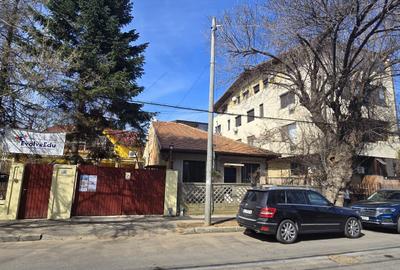De vanzare - Teren cu casa demolabila Metrou Bazilescu