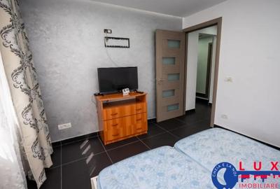 Apartament cu 3 camere decomandat în C5 - 5