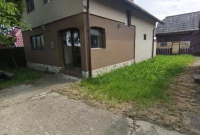 Casă cu 4 camere cu Teren 2600 Mp în Horodnic - 18