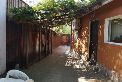 Casă cu 3 camere în Titan