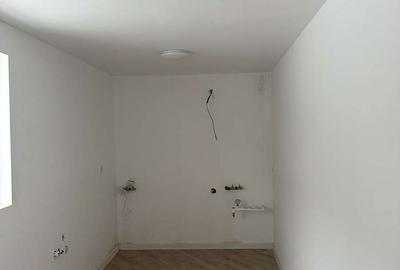 Casă cu 3 camere cu Teren 500 Mp în Central - 9