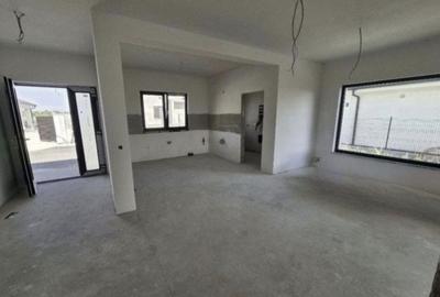Casă cu 3 camere în Central - 5