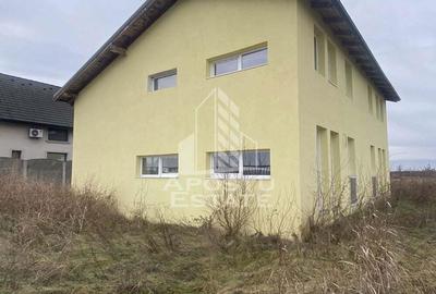 Casă cu 3 camere cu Teren 372 Mp în Moșnița Veche