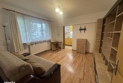 Garsonieră în 7 Noiembrie - 2