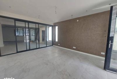 Casă cu 4 camere în Central - 2