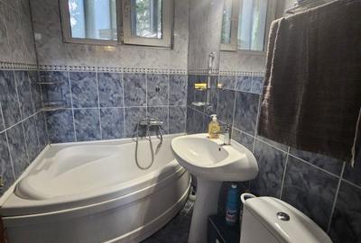 Apartament cu 3 camere decomandat în Calea București - 4
