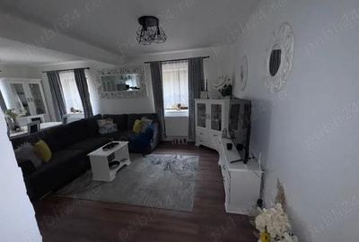 Casă cu 4 camere cu Teren 813 Mp în Central - 9