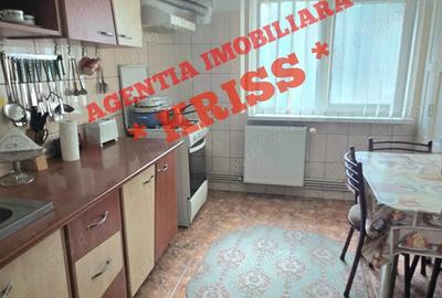 Apartament cu 3 camere decomandat în Găvana - 1