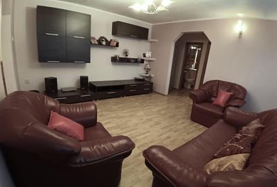 Apartament cu 4 Camere in George Enescu - 1