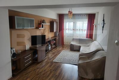 Apartament de vanzare, cu 3 camere, 64 mp, etaj 8, zona Marasesti