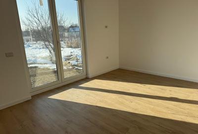 Apartament cu 2 camere decomandat în Plopi - 14