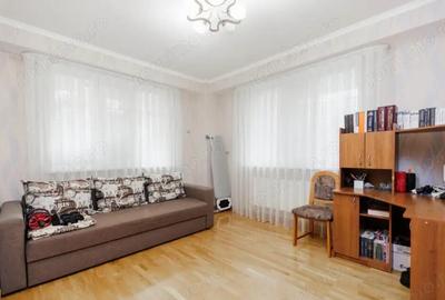Apartament cu 2 camere decomandat în Băneasa