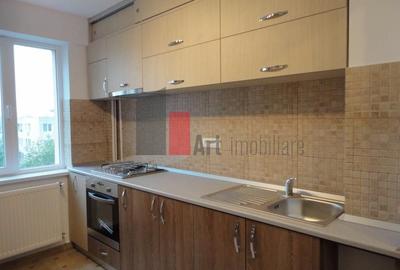 Apartament cu 3 camere decomandat în Dristor - 2