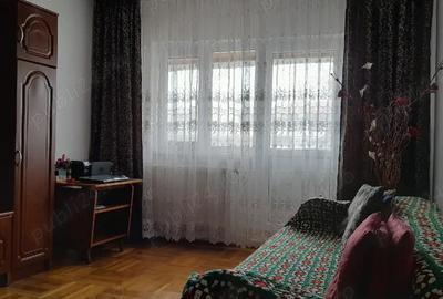 Apartament cu 2 camere decomandat în Horia - 6