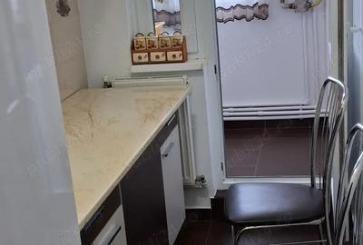 Inchiriez apartament 3 camere, complet mobilat si utilat in zona Exerci?iu-Banat. Inchiriez apartament 3 camere, complet mobilat si utilat in zona Exerci?iu-Banat. - 8