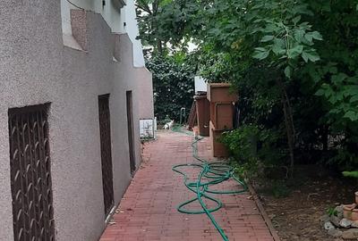 Apartament in vila , Primaverii, intrare separata, etaj 1/1 - 6