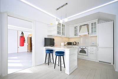 Penthouse cu 4 camere decomandat, mobilat în Văcăresti - 11