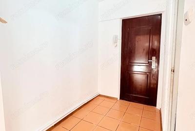 Garsoniera Zona Traian| Etaj 3/5 | Bloc Anvelopat - 3